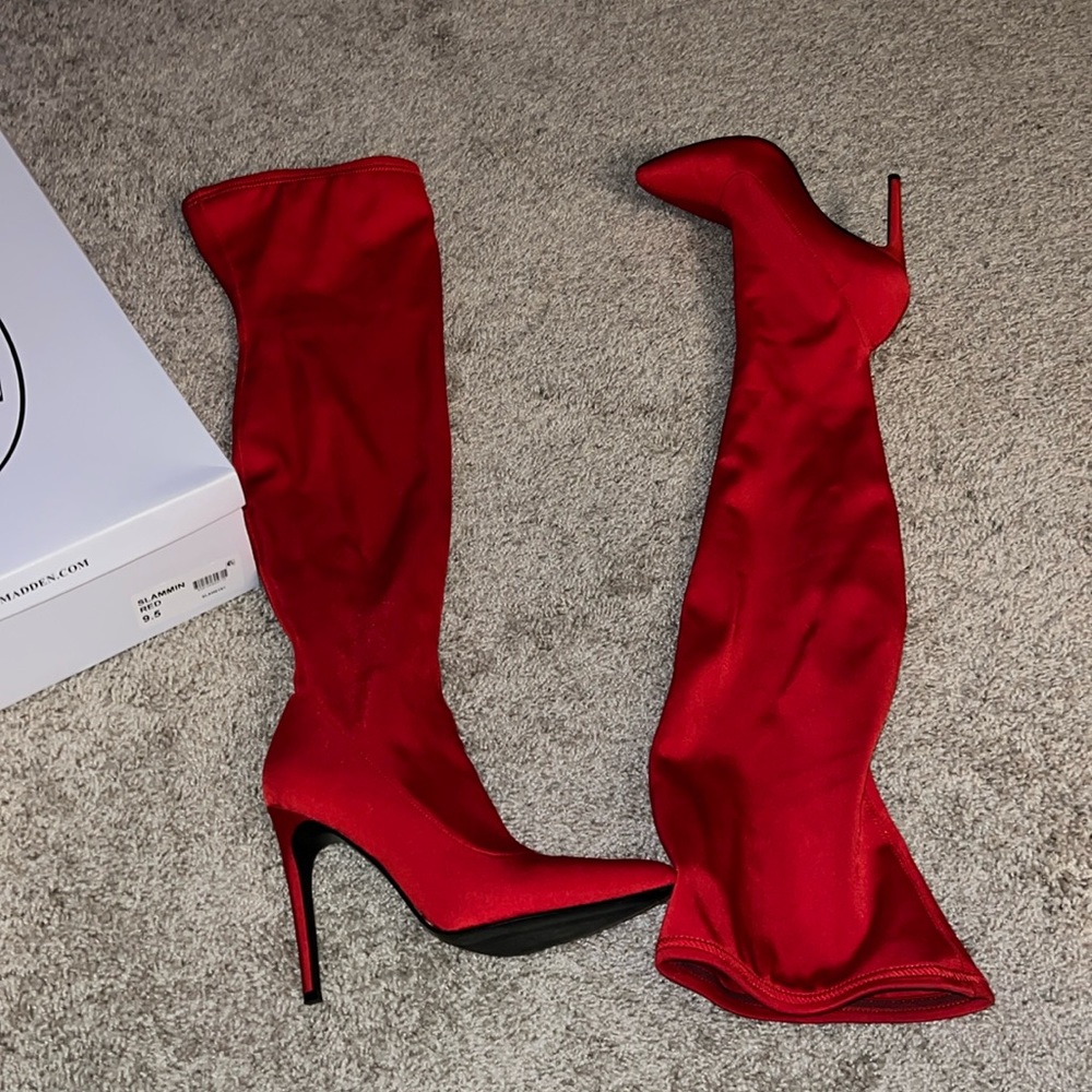 Steve Madden “Slammin” thigh high Red boots 9.5